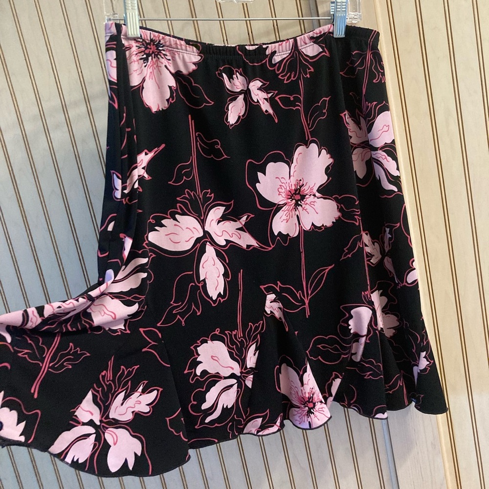 Worthington Black and Pink Floral A-Line Skirt
